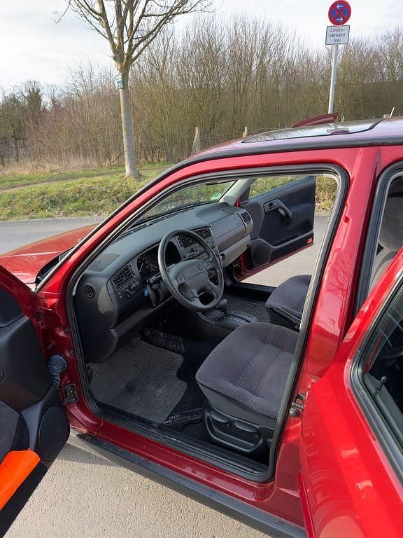 Gebraucht VW Vento 116 PS (85 kW) 1997 Rot Limousine