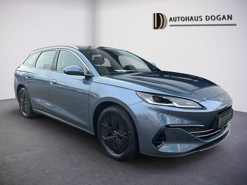 Neu BYD Seal Boost 184 PS (135 kW) 2025 Blau Limousine