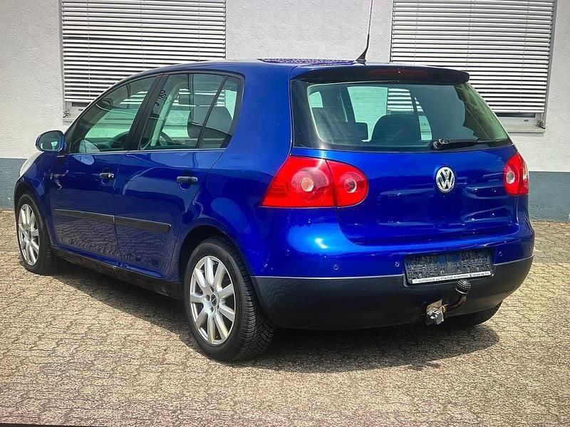 Blau Gebraucht 2005 VW Golf V Kleinwagen | 1.500 € (Superpreis) - Bild 1/4