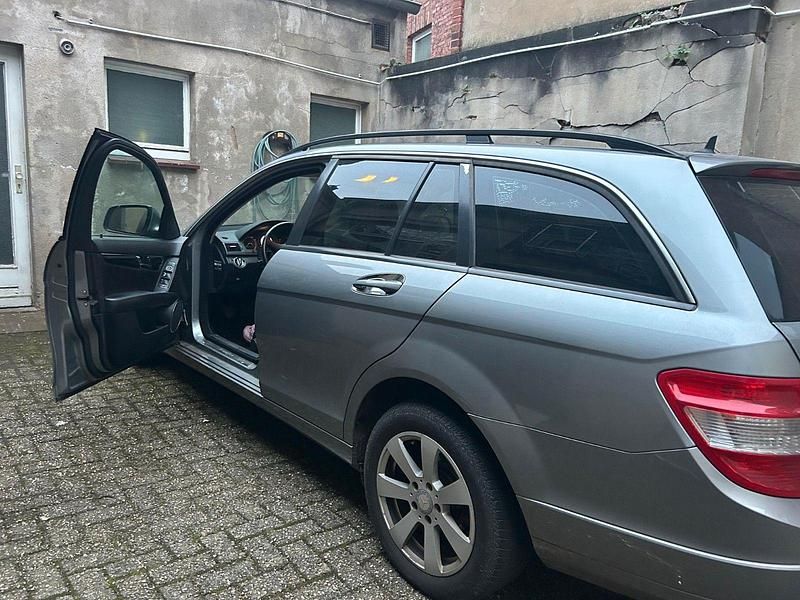 Gebraucht Mercedes C200 186 PS (136 kW) 2008 Silber Kombi