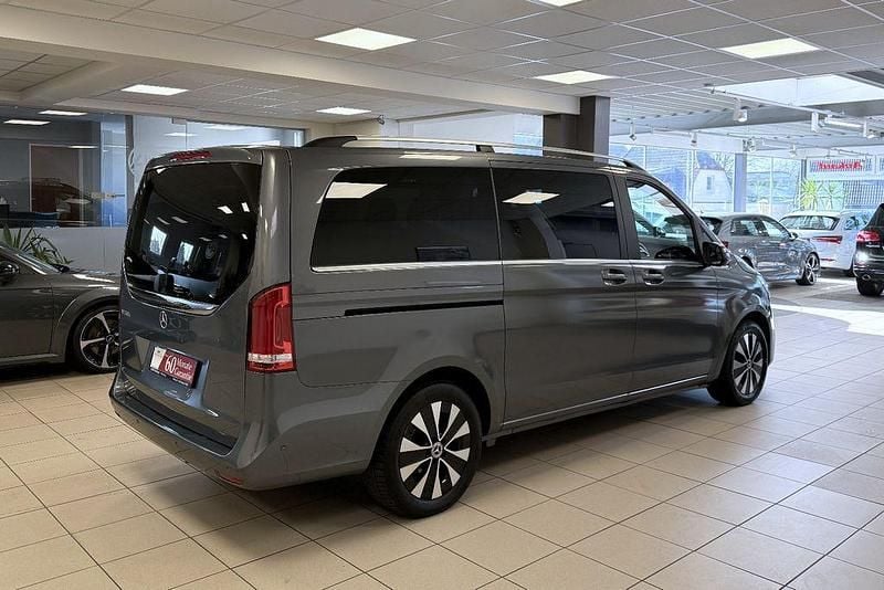 Gebraucht Mercedes V250 190 PS (139 kW) 2021 Grau Van / Kleinbus