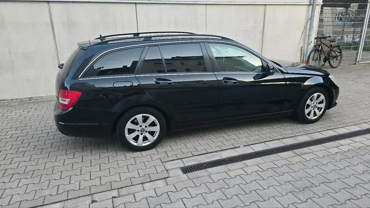 Gebraucht Mercedes C200 136 PS (100 kW) 2012 Schwarz Kombi
