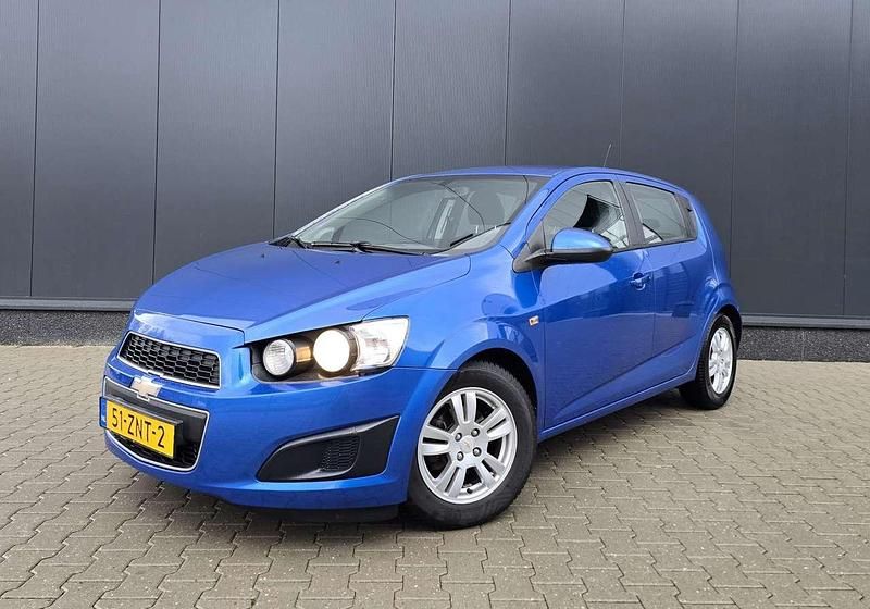 Gebraucht Chevrolet Aveo LT 86 PS (63 kW) 2013 Blau Kleinwagen