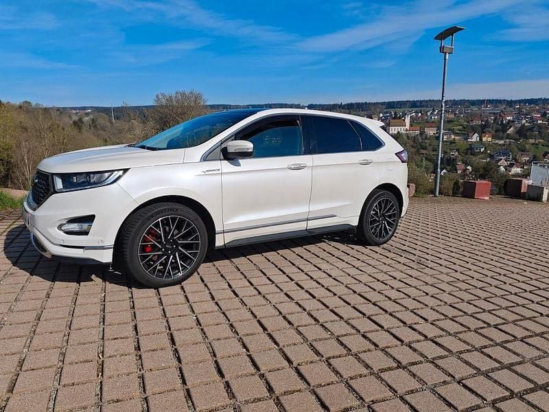 Weiß Gebraucht 2017 Ford Edge Vignale SUV | 16.900 € (Etwas zu teuer) - Bild 1/4