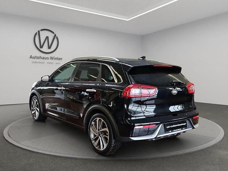 Gebraucht Kia Niro Spirit 105 PS (77 kW) 2016 Schwarz SUV