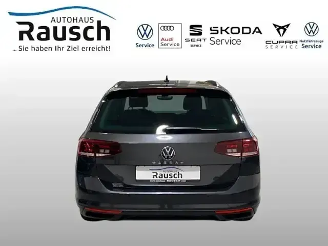 Gebraucht VW Passat Business 190 PS (139 kW) 2022 Grau Kombi