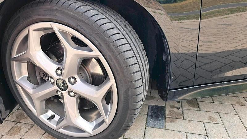 Gebraucht Ford Focus ST 185 PS (136 kW) 2017 Schwarz Kombi