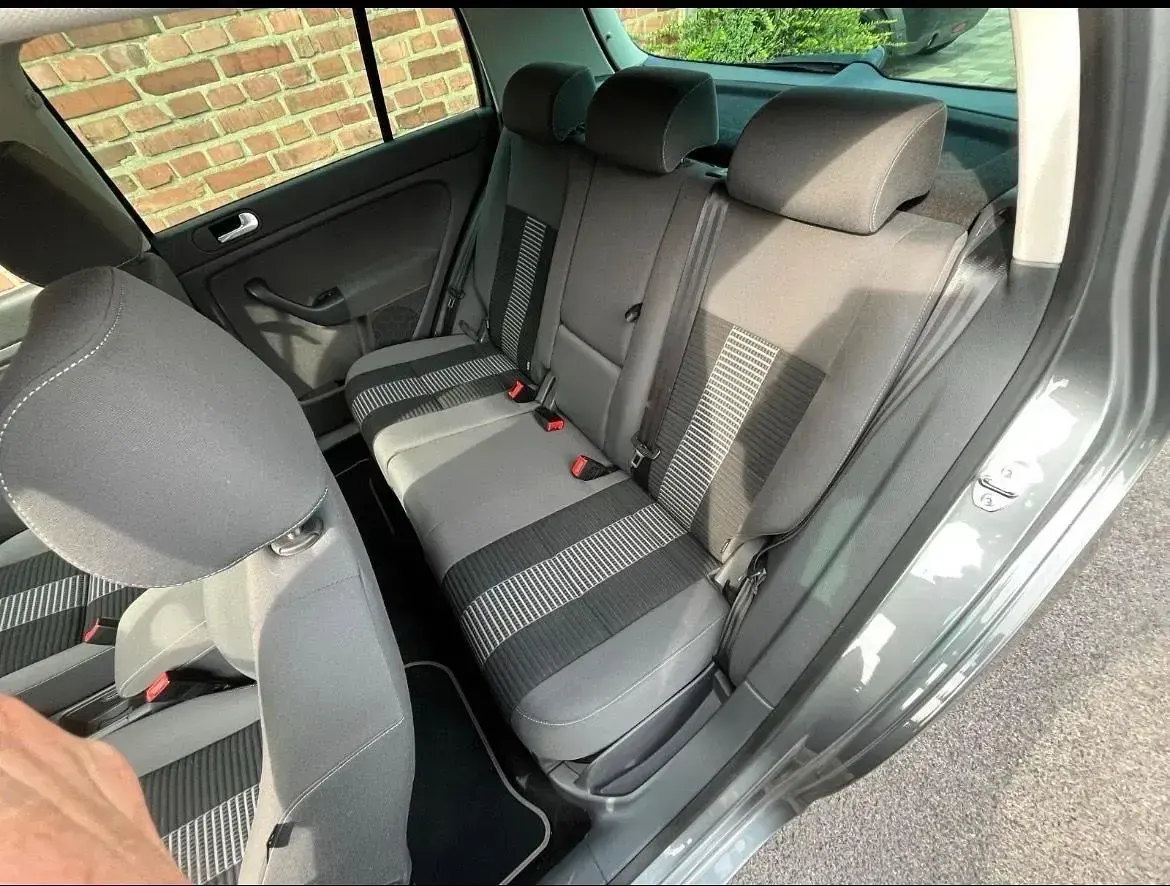 Gebraucht VW Golf V 122 PS (89 kW) 2008 Grau Kleinwagen