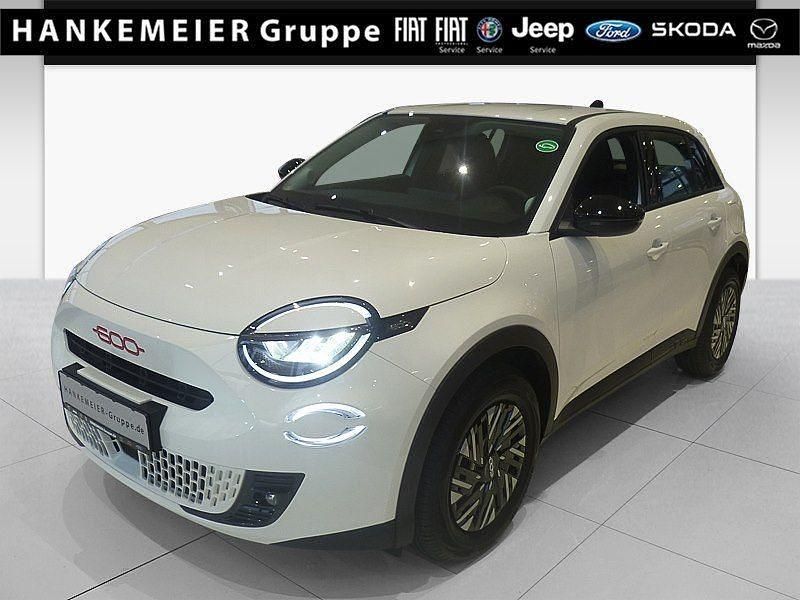 Weiß Neu 2024 Fiat 600E Red SUV | 29.990 € (Guter Preis) - Bild 1/4