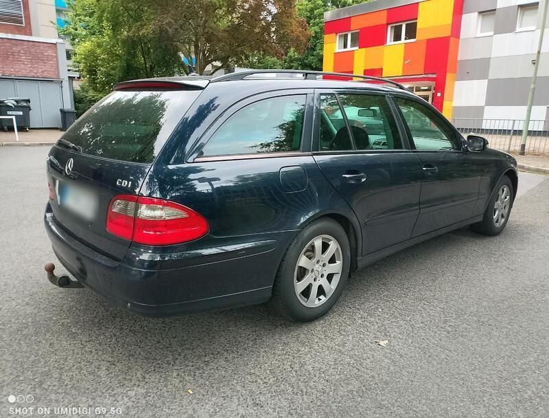 Blau Gebraucht 2006 Mercedes E220 Kombi | 1.800 € (Superpreis) - Bild 1/4