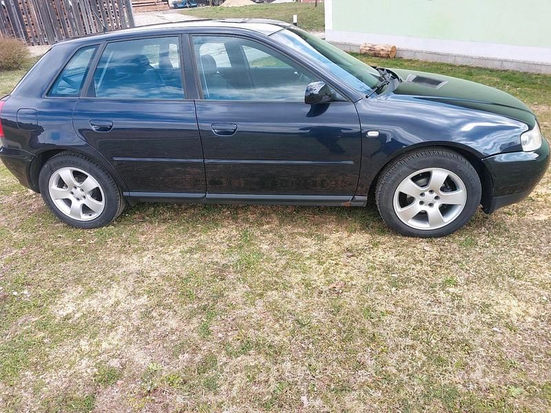 Gebraucht Audi A3 102 PS (75 kW) 2002 Blau Kleinwagen