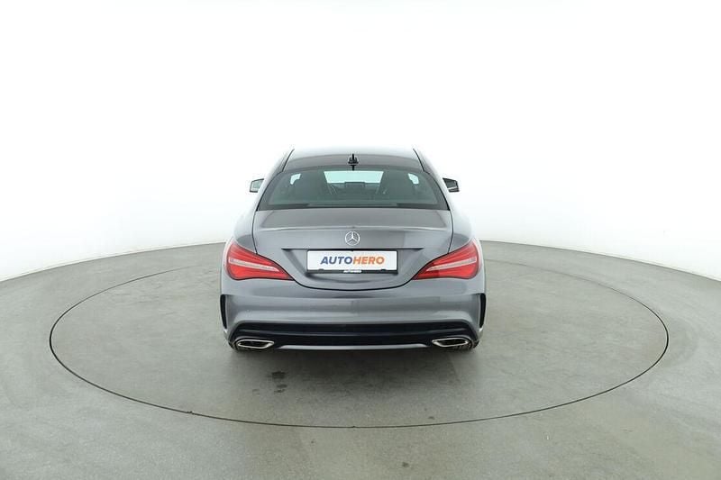 Gebraucht Mercedes CLA200 AMG line 156 PS (114 kW) 2017 Grau Limousine