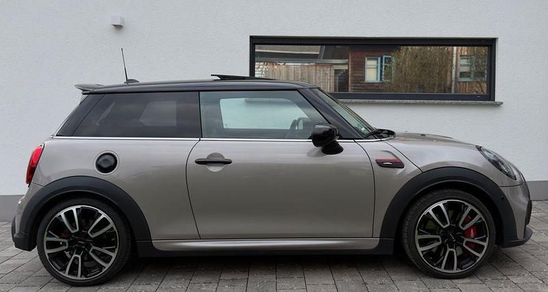Gebraucht Mini John Cooper Works 231 PS (169 kW) 2021 Grau Kleinwagen