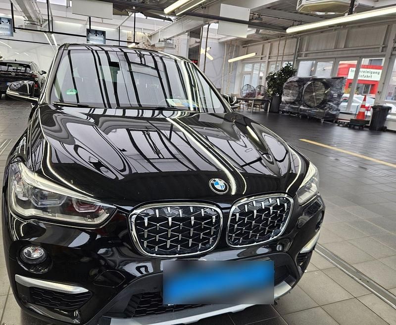 Gebraucht BMW X1 150 PS (110 kW) 2018 Schwarz SUV