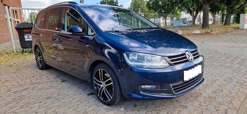 Blau Gebraucht 2012 VW Sharan Match Van / Kleinbus | 7.500 € (Superpreis) - Bild 1/4