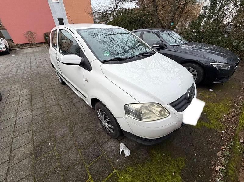 Gebraucht VW Fox 54 PS (39 kW) 2007 Weiß Kleinwagen