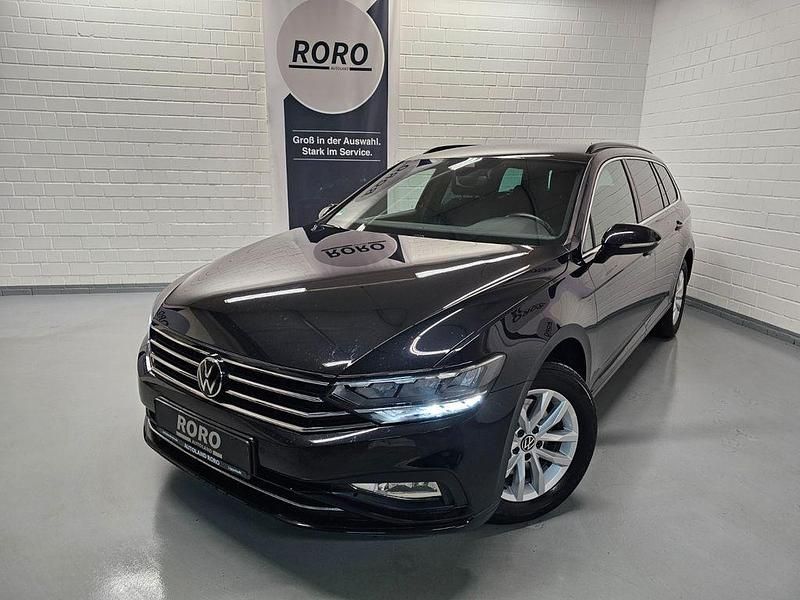Gebraucht VW Passat Business+ 150 PS (110 kW) 2022 Schwarz Kombi