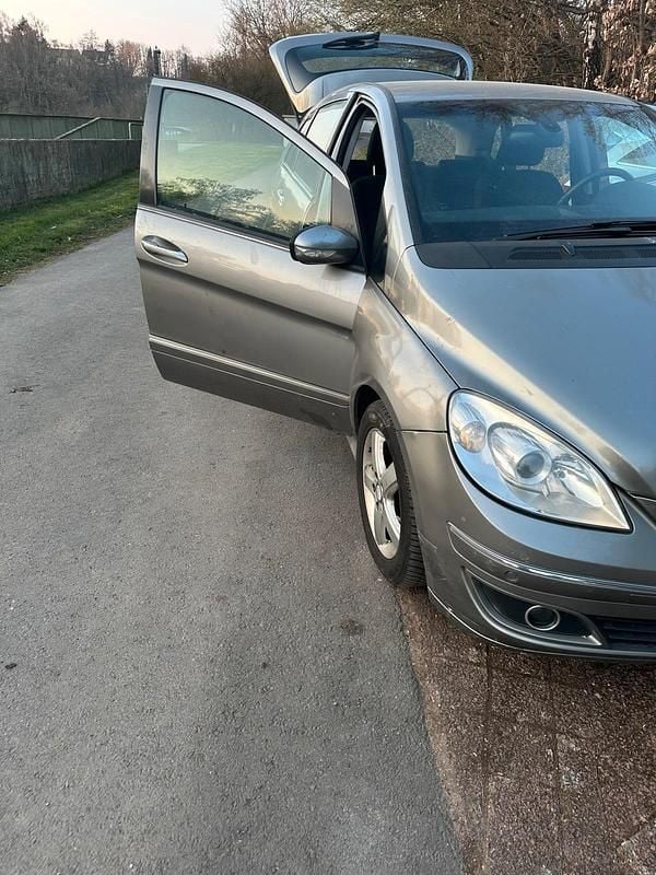 Gebraucht Mercedes B200 2007 Gold Van / Kleinbus
