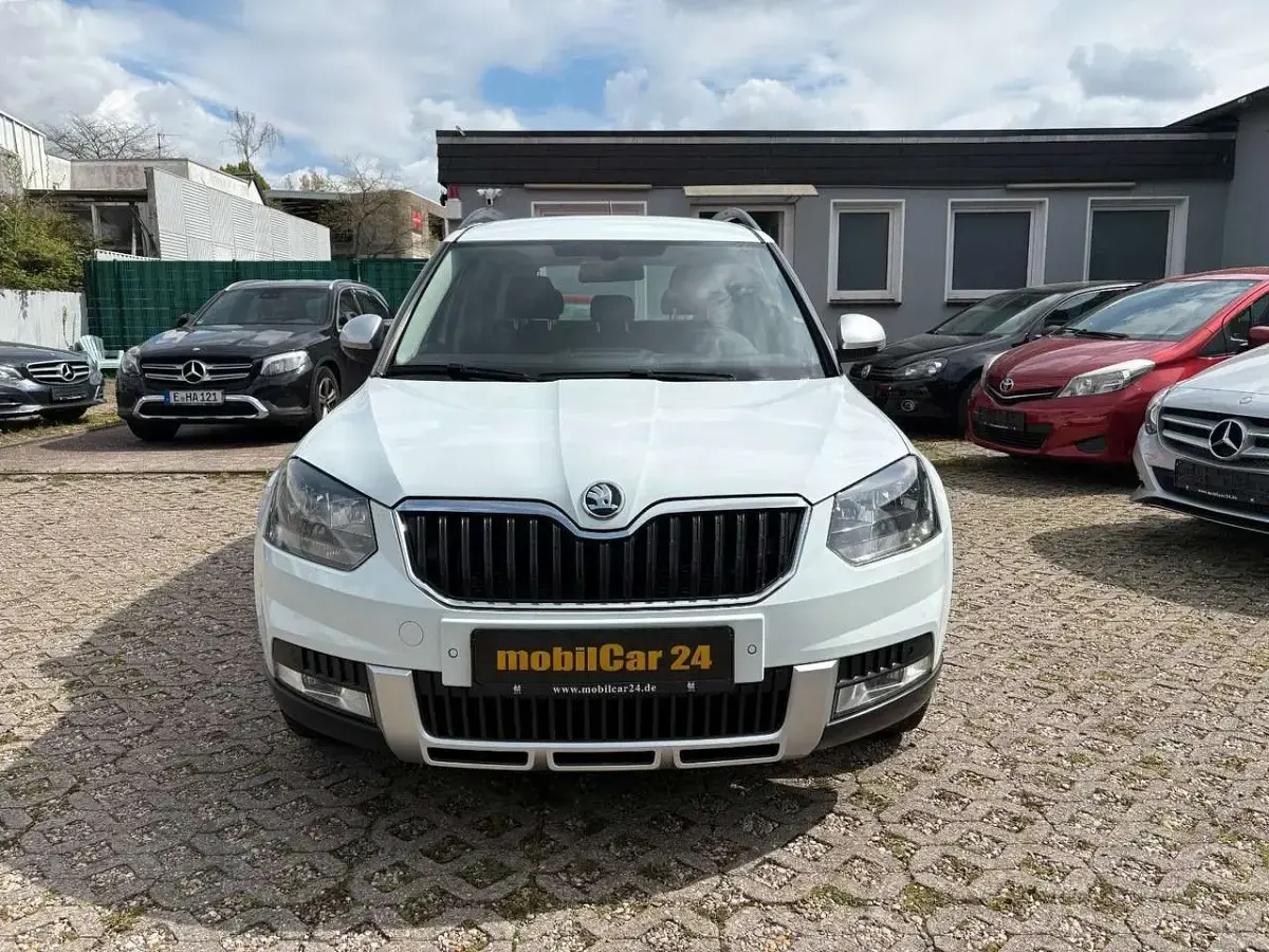 Usata Skoda Yeti Ambition 150 CV (110 kW) 2016 Bianco SUV