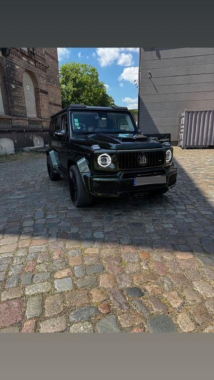 Grün Gebraucht 2020 Mercedes G63 AMG SUV | 175.000 € - Bild 1/4