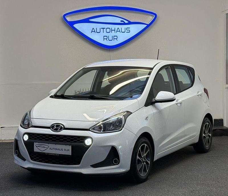 Weiß Gebraucht 2018 Hyundai i10 YES! Kleinwagen | 8.990 € (Fairer Preis) - Bild 1/4