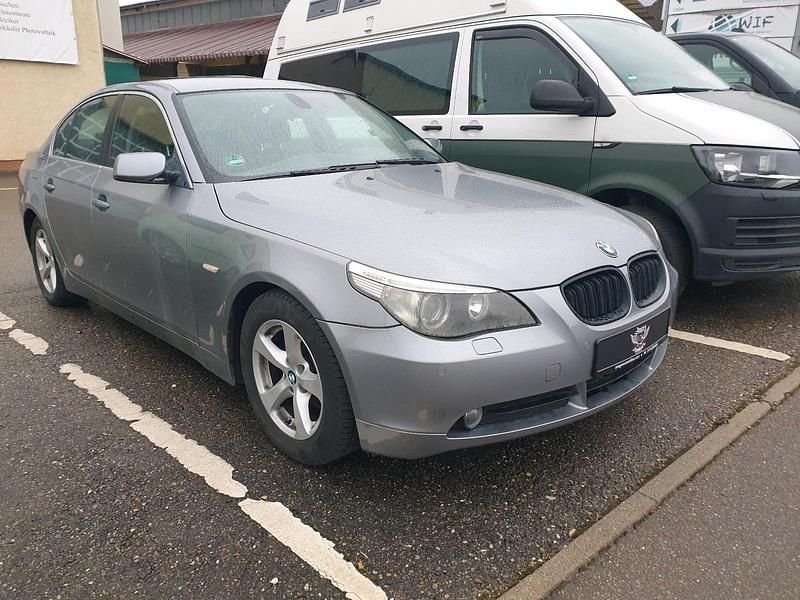 Gebraucht BMW 520 170 PS (125 kW) 2004 Silber Limousine