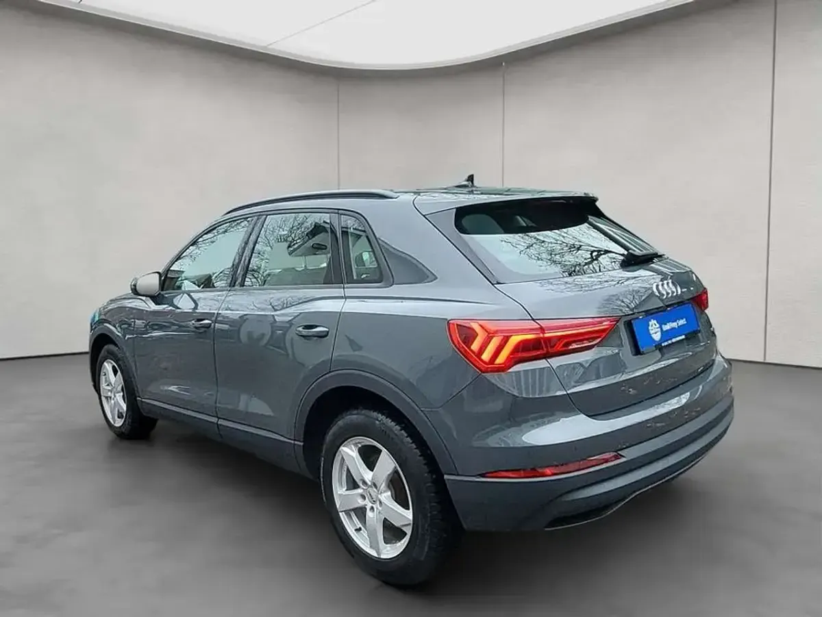 Gebraucht Audi Q3 Sport 150 PS (110 kW) 2020 Grau SUV
