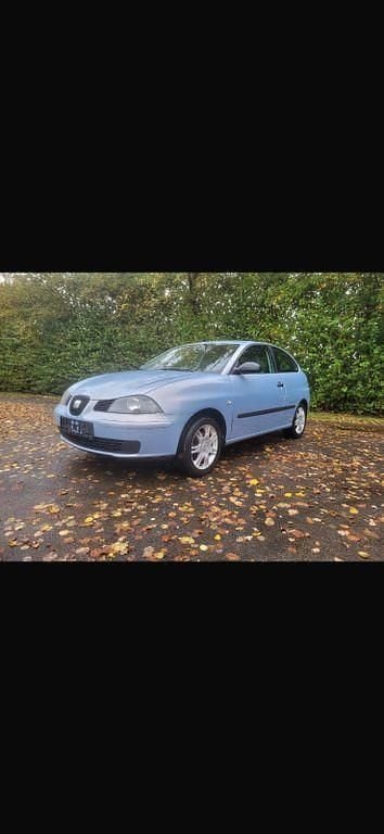 Gebraucht Seat Ibiza 75 PS (55 kW) 2010 Blau Limousine