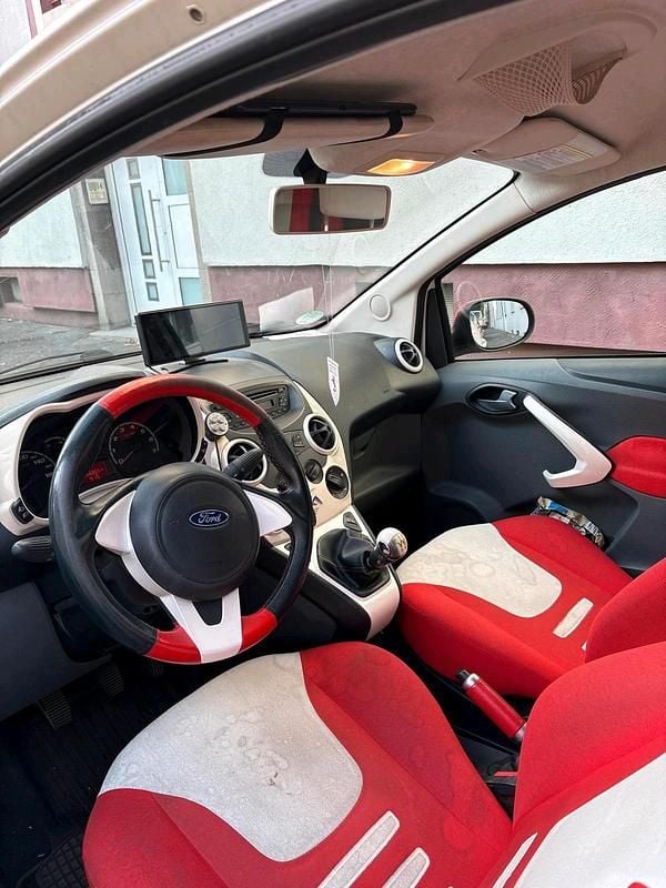 Gebraucht Ford Ka 75 PS (55 kW) 2010 Weiß Kleinwagen