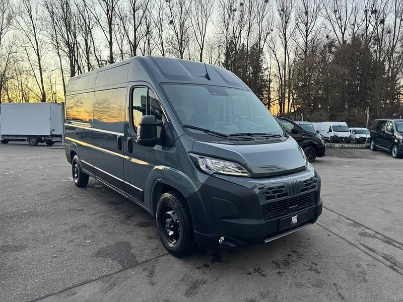 Neu Fiat Ducato 179 PS (131 kW) 2025 Grau Van