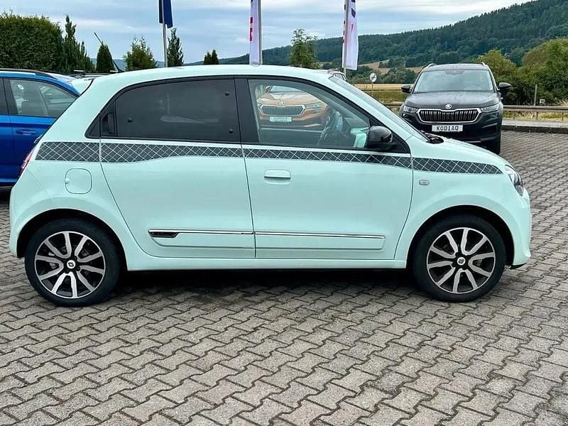 Grün Gebraucht 2019 Renault Twingo Kleinwagen | 9.795 € (Guter Preis) - Bild 1/4