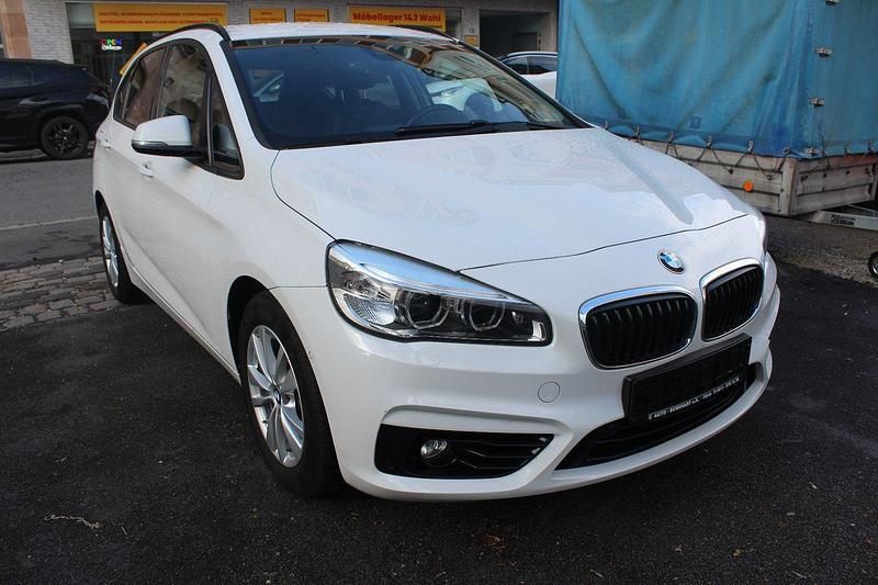 Gebraucht BMW 218 Sport Line 150 PS (110 kW) 2014 Weiß Kombi