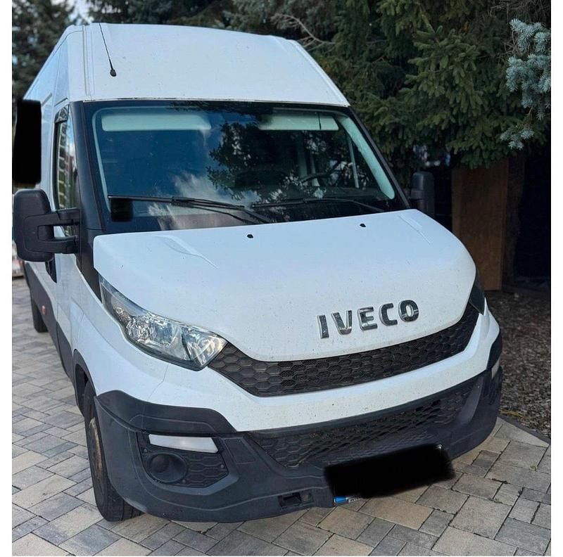 Gebraucht Iveco Daily 145 PS (106 kW) 2016 Weiß Limousine