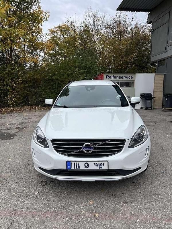 Gebraucht Volvo XC60 Kinetic 190 PS (139 kW) 2016 Weiß SUV