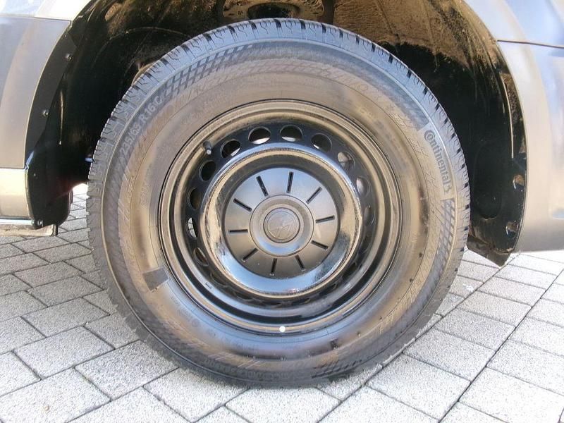 Gebraucht VW Crafter 140 PS (102 kW) 2023 Grau Van