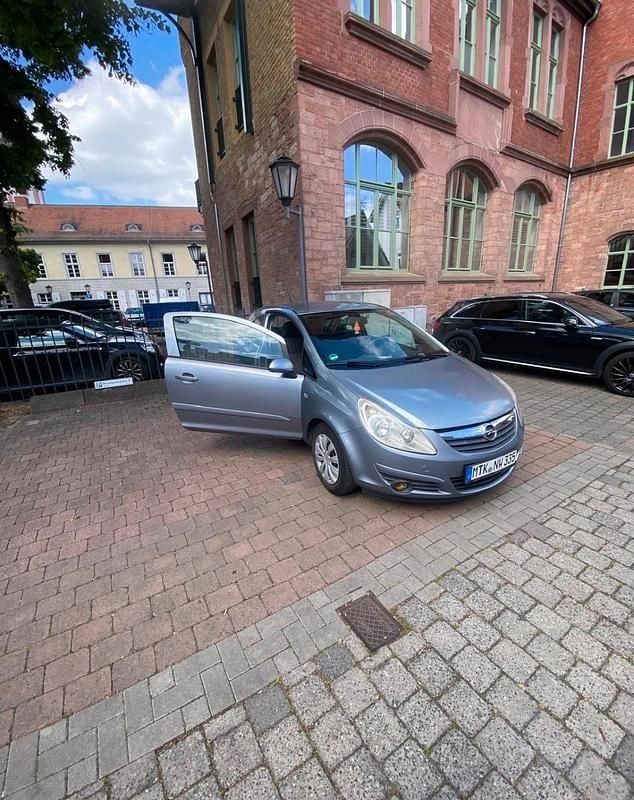 Grau Gebraucht 2007 Opel Corsa Kleinwagen | 800 € (Superpreis) - Bild 1/4