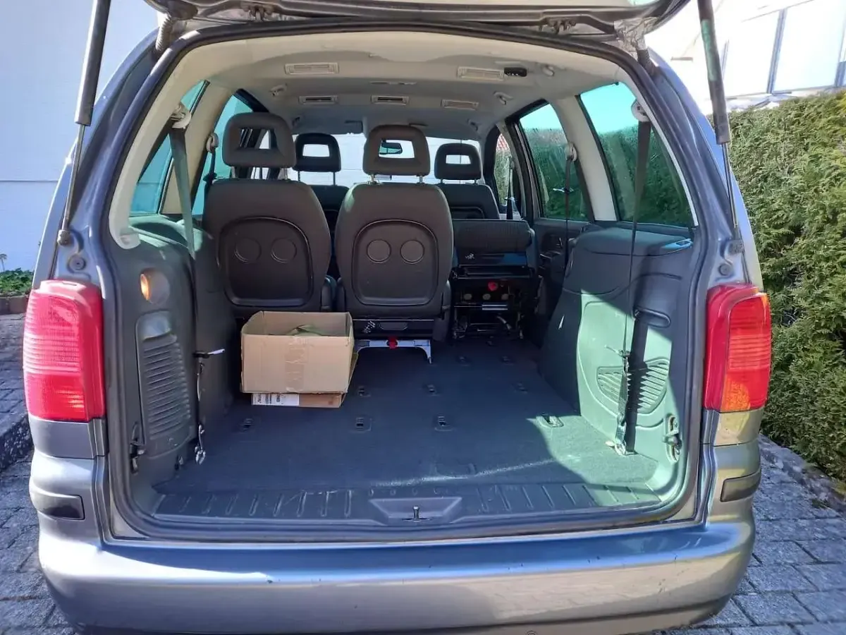 Second-hand Seat Alhambra Reference 140 CP (102 kW) 2008 Gri Monovolum