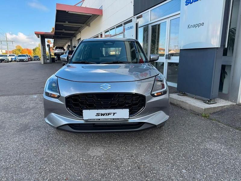 Gebraucht Suzuki Swift Comfort 83 PS (61 kW) 2025 Silber Kleinwagen