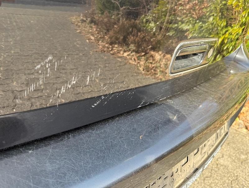 Gebraucht VW Golf IV 77 PS (56 kW) 2002 Schwarz Limousine