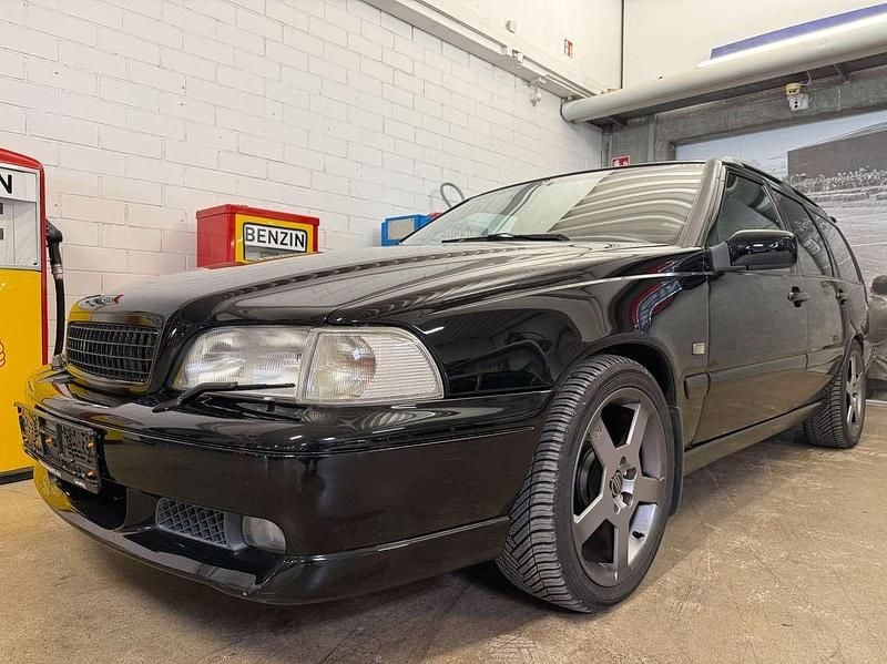 Gebraucht Volvo V70 265 PS (194 kW) 1999 Schwarz Kombi