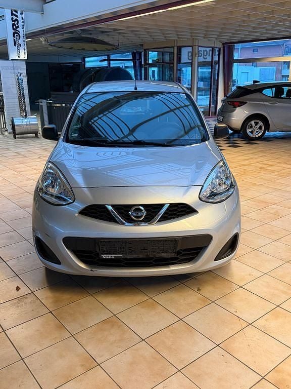Gebraucht Nissan Micra Acenta 80 PS (58 kW) 2015 Silber Limousine