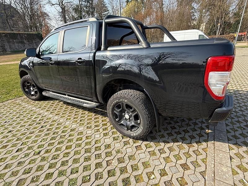 Second-hand Ford Ranger Limited 200 CP (147 kW) 2017 Negru Pickup