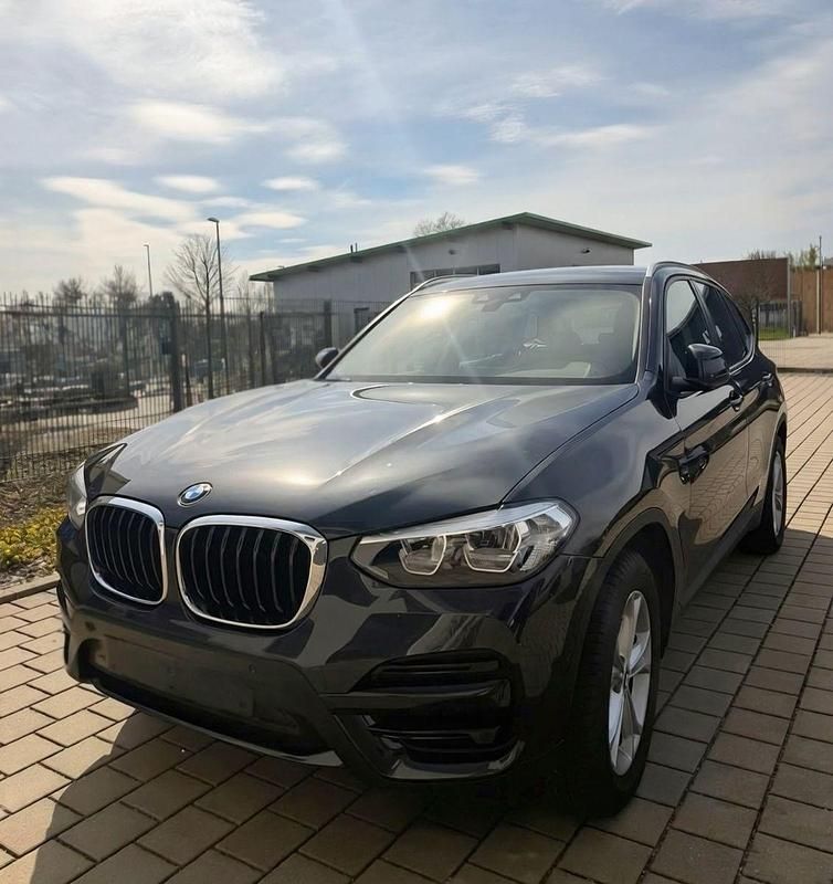 Gebraucht BMW X3 Advantage 184 PS (135 kW) 2020 Grau SUV