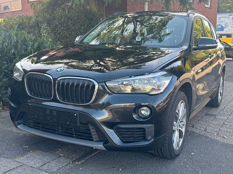 Schwarz Gebraucht 2018 BMW X1 Advantage SUV | 14.990 € (Fairer Preis) - Bild 1/4