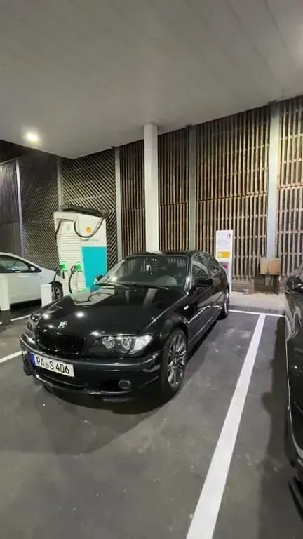 Gebraucht BMW 320 Sport Line 150 PS (110 kW) 2003 Schwarz Limousine