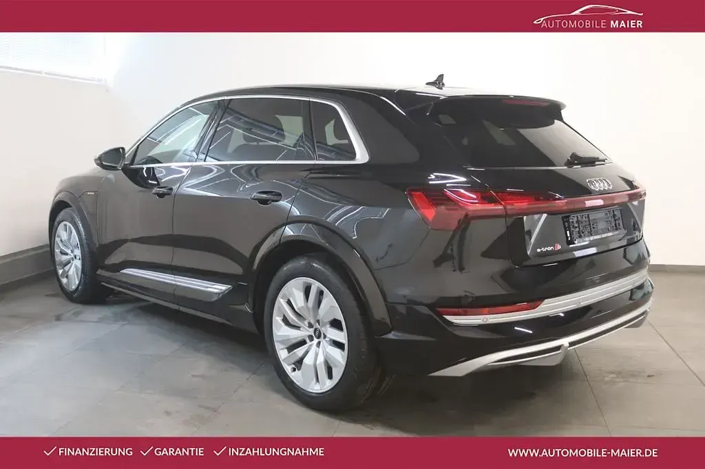 Gebraucht Audi e-tron Sport 369 kW (503 PS) 2023 Brillantschwarz SUV