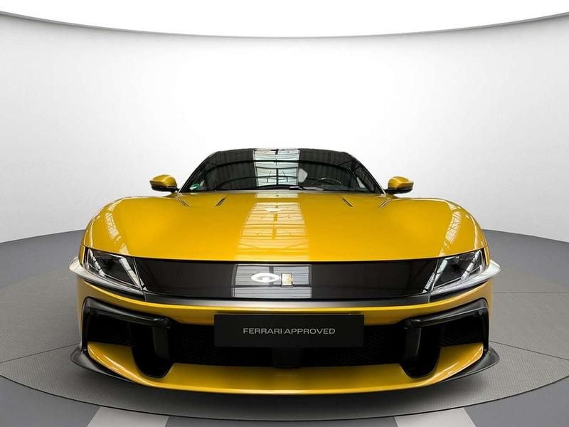 Gebraucht Ferrari 12 Cilindri 830 PS (610 kW) 2025 Giallo montecarlo Coupé