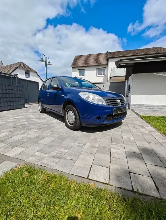 Gebraucht Dacia Sandero 75 PS (55 kW) 2008 Blau Kleinwagen