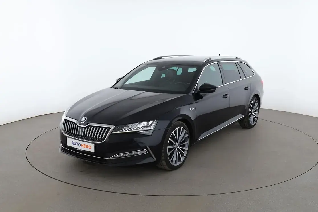 Gebraucht Skoda Superb LAURIN & KLEMENT 190 PS (139 kW) 2020 Kombi