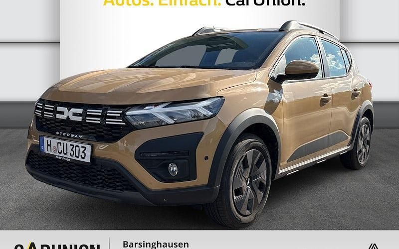 Beige Gebraucht 2025 Dacia Sandero Expression Limousine | 16.960 € (Fairer Preis) - Bild 1/4